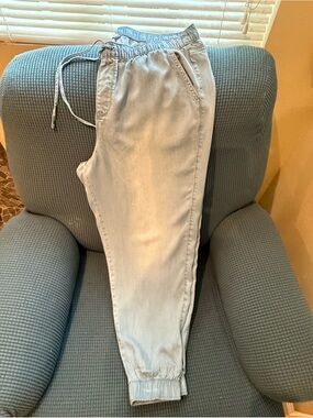 Nine West Light Blue Denim/chambray Joggers